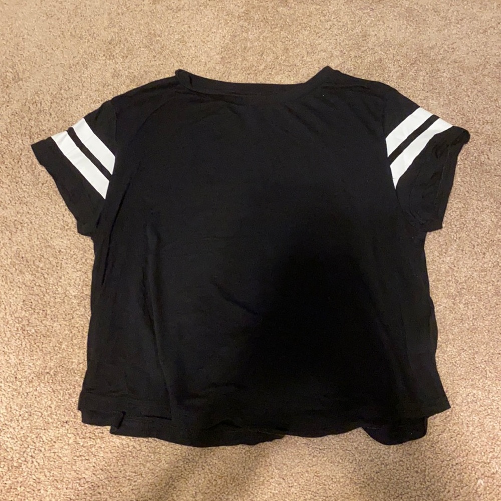 H&M tee